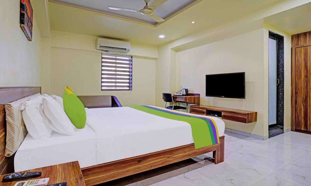 Отель Treebo De Grandeur Anand Nagar Тхане Экстерьер фото