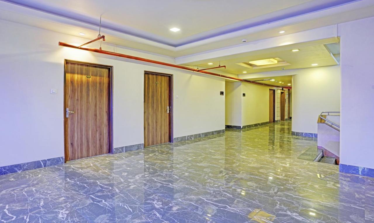 Отель Treebo De Grandeur Anand Nagar Тхане Экстерьер фото
